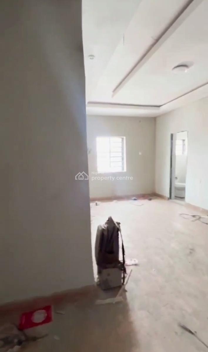 Spacious Standard Decent 2 Bedroom Apartment, Off Market Street, Shomolu, Lagos, Flat / Apartment for Rent