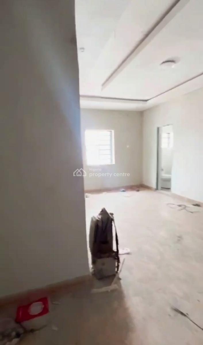 Spacious Standard Decent 2 Bedroom Apartment, Off Market Street, Shomolu, Lagos, Flat / Apartment for Rent