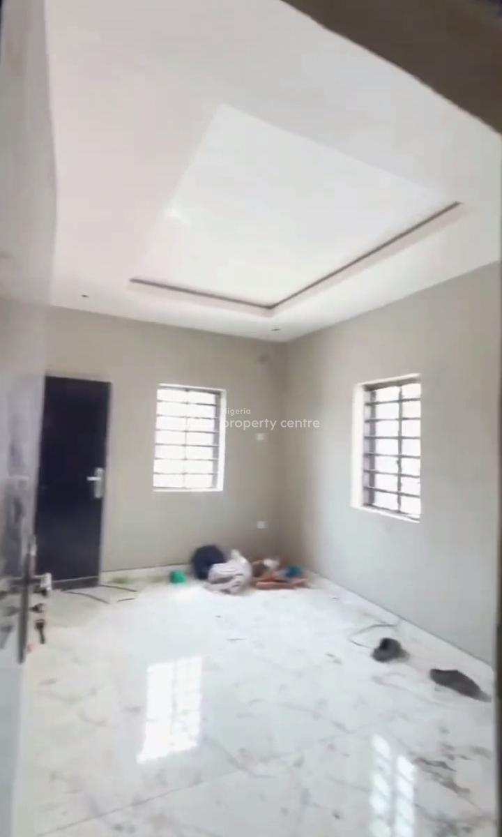 Spacious Standard Decent 2 Bedroom Apartment, Off Market Street, Shomolu, Lagos, Flat / Apartment for Rent