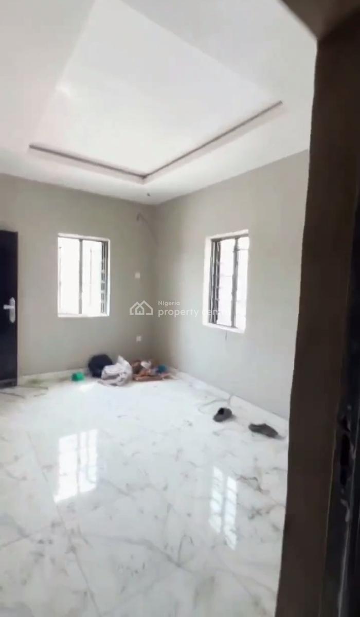 Spacious Standard Decent 2 Bedroom Apartment, Off Market Street, Shomolu, Lagos, Flat / Apartment for Rent