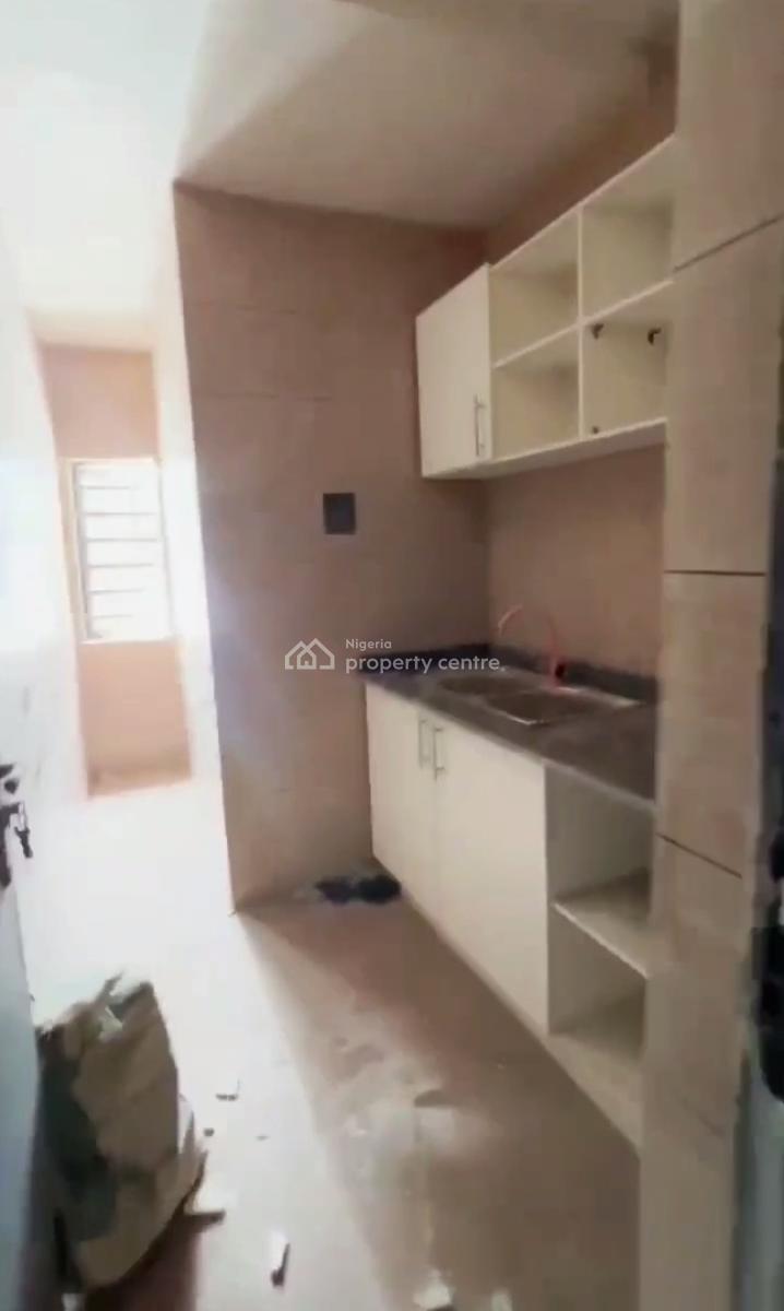 Spacious Standard Decent 2 Bedroom Apartment, Off Market Street, Shomolu, Lagos, Flat / Apartment for Rent