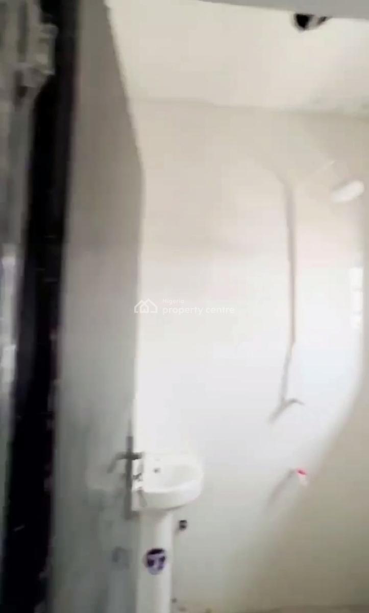 Spacious Standard Decent 2 Bedroom Apartment, Off Market Street, Shomolu, Lagos, Flat / Apartment for Rent