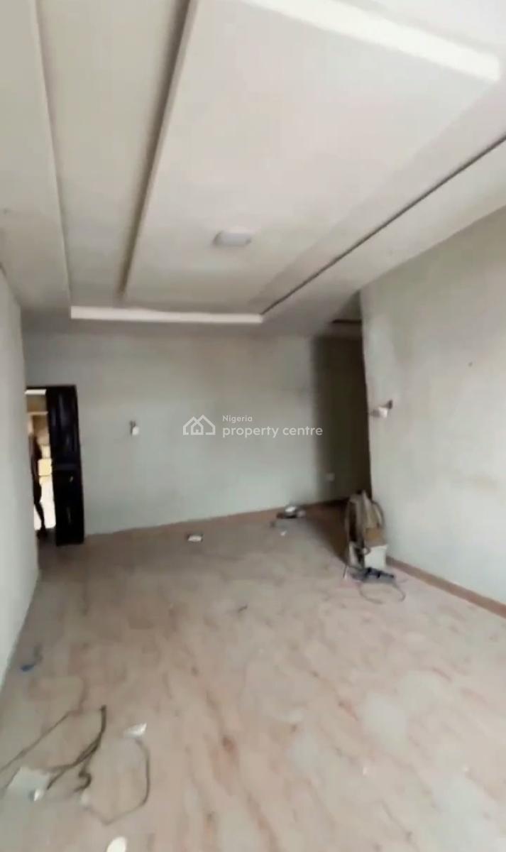 Spacious Standard Decent 2 Bedroom Apartment, Off Market Street, Shomolu, Lagos, Flat / Apartment for Rent