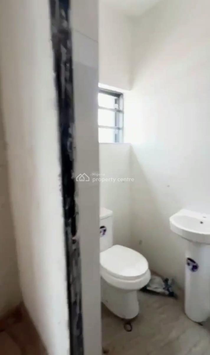 Spacious Standard Decent 2 Bedroom Apartment, Off Market Street, Shomolu, Lagos, Flat / Apartment for Rent