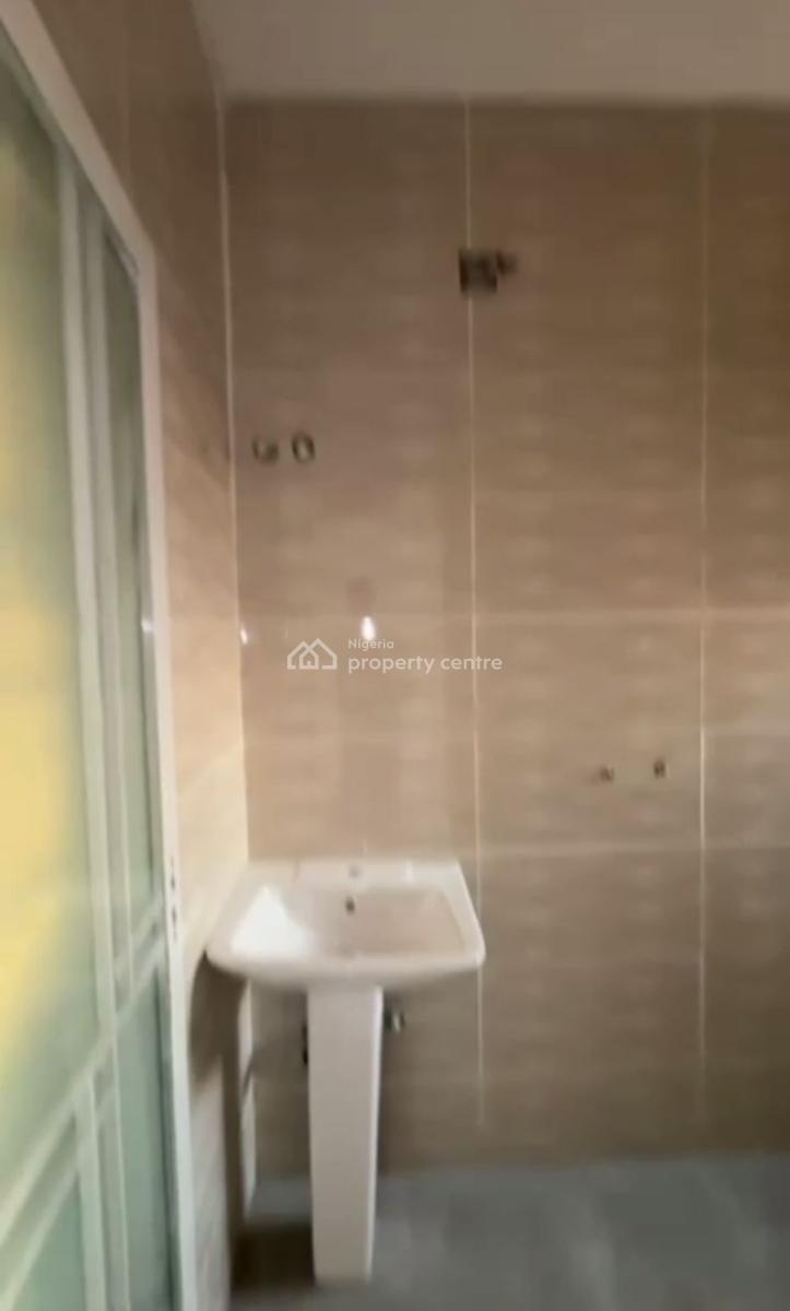 Newly Built Spacious Standard 2 Bedroom Apartment, Onipanu, Shomolu, Lagos, Flat / Apartment for Rent