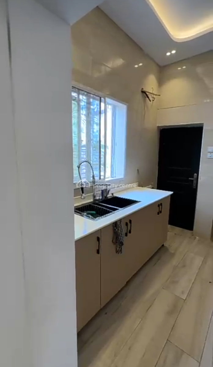 Fully Fitted 3bedroom Penthouse with Bq Within a Serene Premises, Bourdillion, Ikoyi, Lagos, Flat / Apartment for Sale