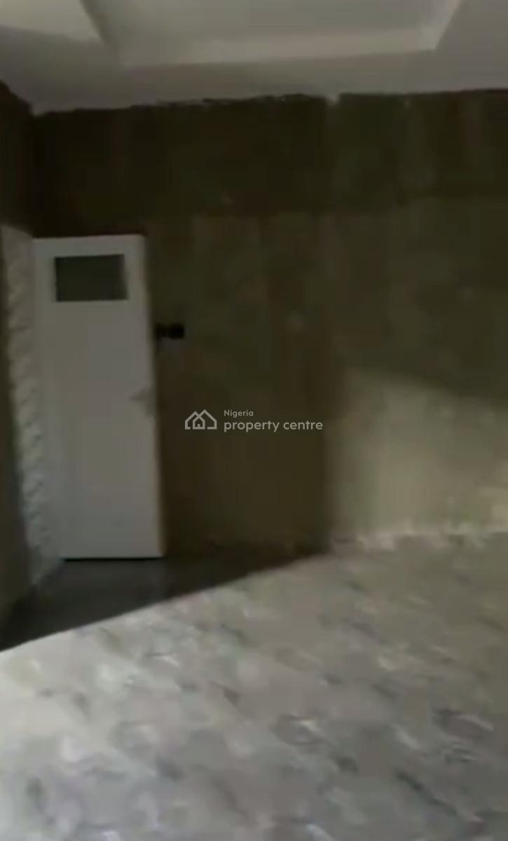 Spacious Standard Decent One Bedroom Apartment, Onike, Yaba, Lagos, Mini Flat (room and Parlour) for Rent