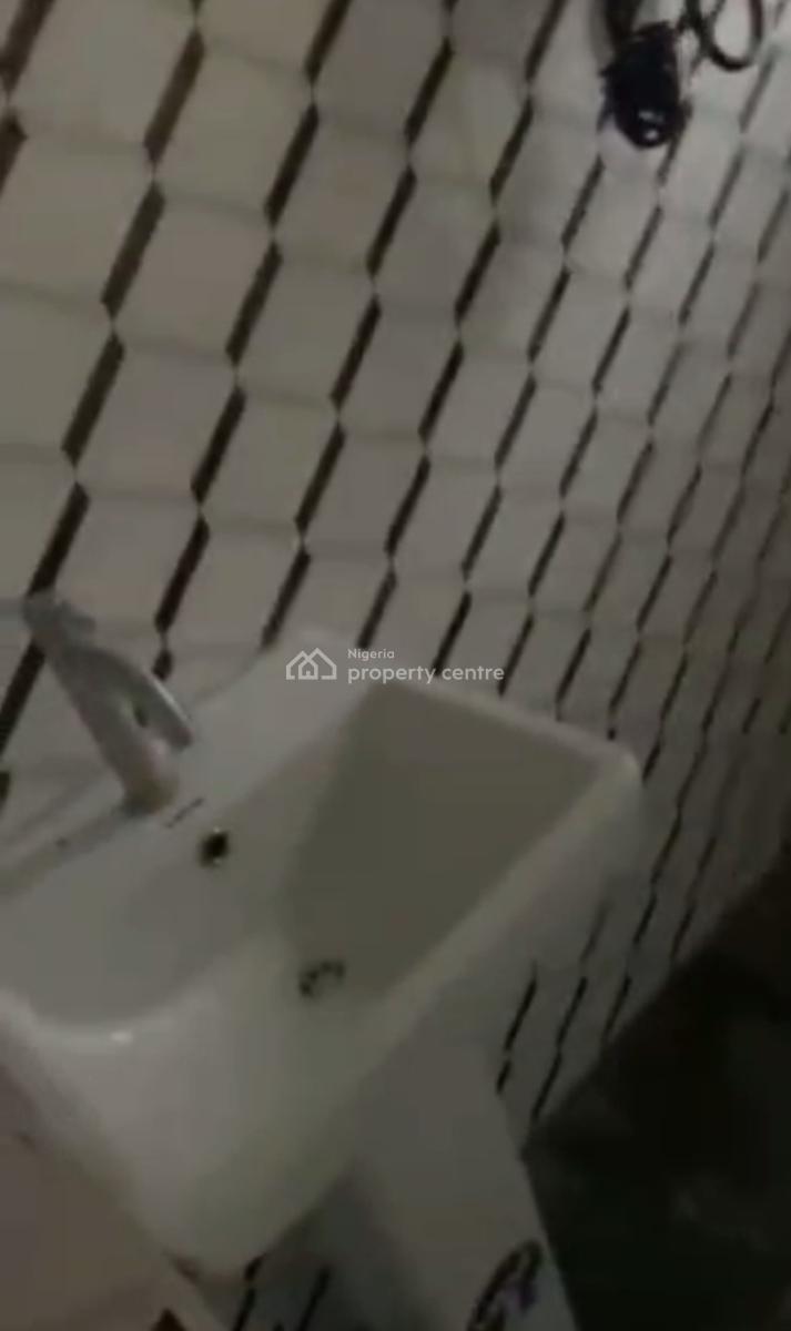 Spacious Standard Decent One Bedroom Apartment, Onike, Yaba, Lagos, Mini Flat (room and Parlour) for Rent