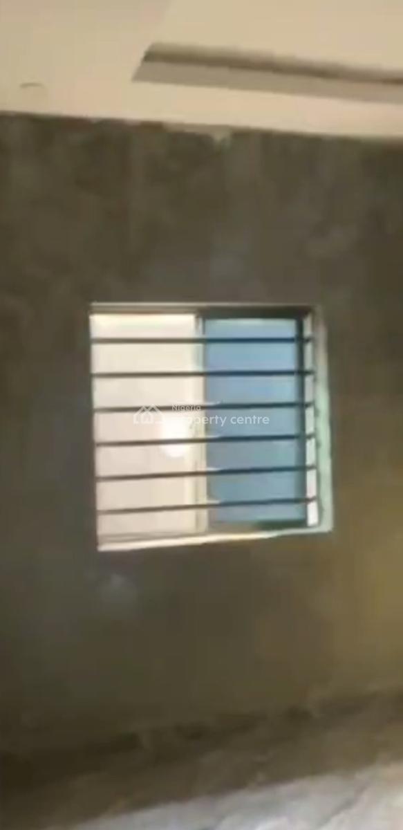 Spacious Standard Decent One Bedroom Apartment, Onike, Yaba, Lagos, Mini Flat (room and Parlour) for Rent