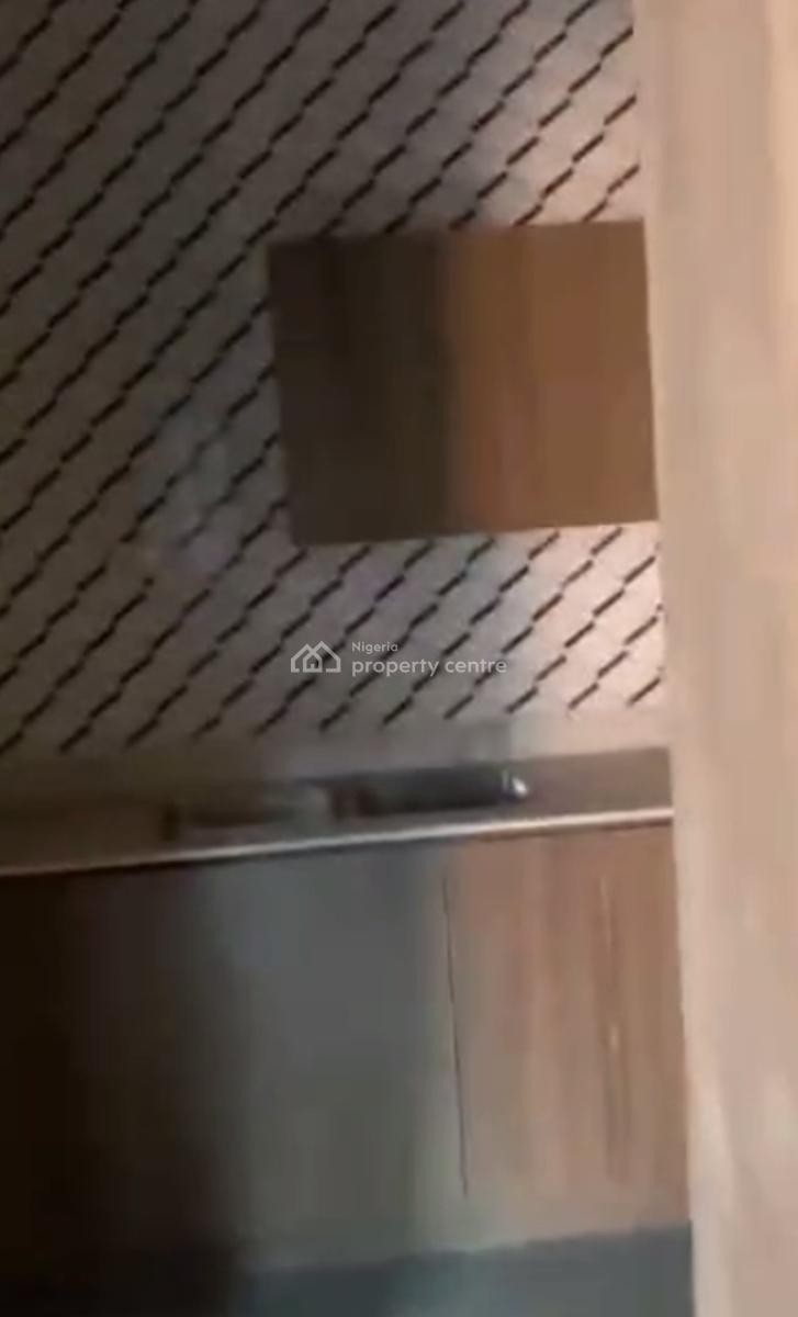 Spacious Standard Decent One Bedroom Apartment, Onike, Yaba, Lagos, Mini Flat (room and Parlour) for Rent