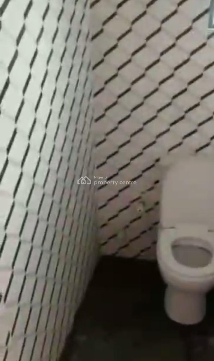 Spacious Standard Decent One Bedroom Apartment, Onike, Yaba, Lagos, Mini Flat (room and Parlour) for Rent