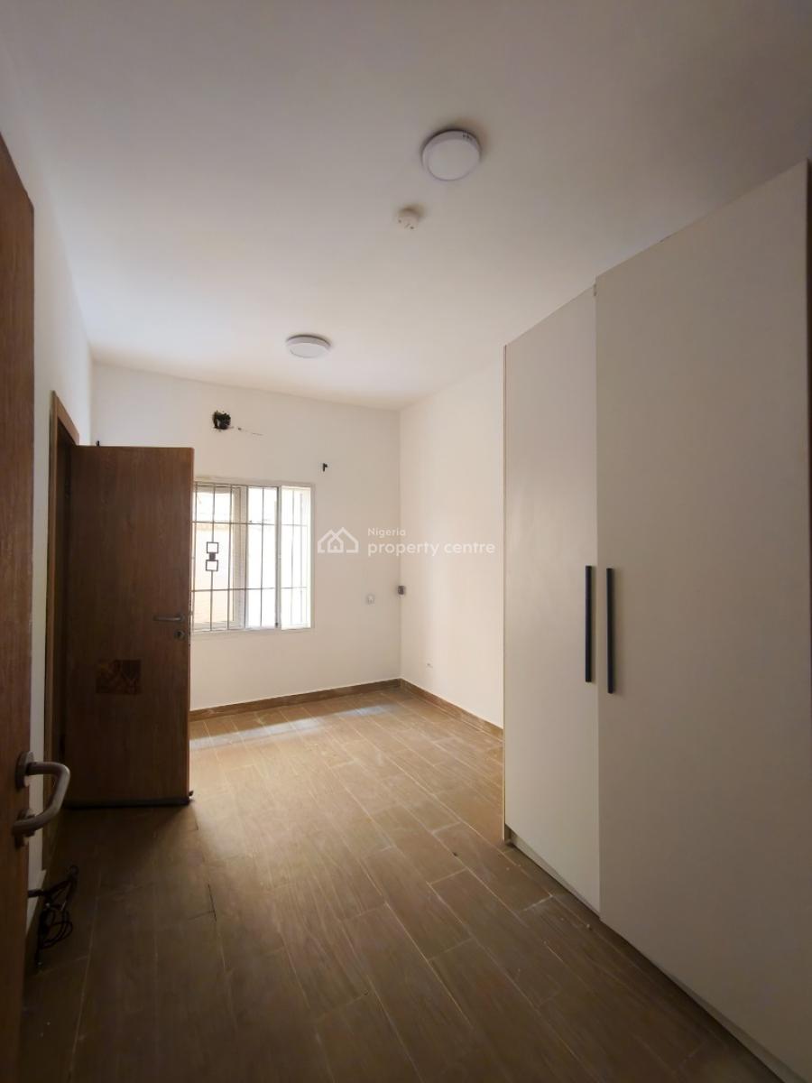 Well Maintained 2 Bedroom Apartment, Idado, Agungi, Lekki, Lagos, Flat / Apartment for Rent