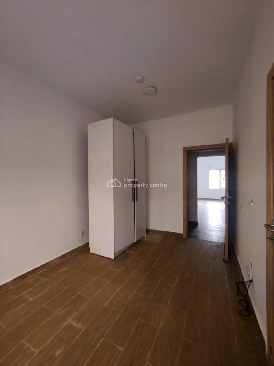 Well Maintained 2 Bedroom Apartment, Idado, Agungi, Lekki, Lagos, Flat / Apartment for Rent