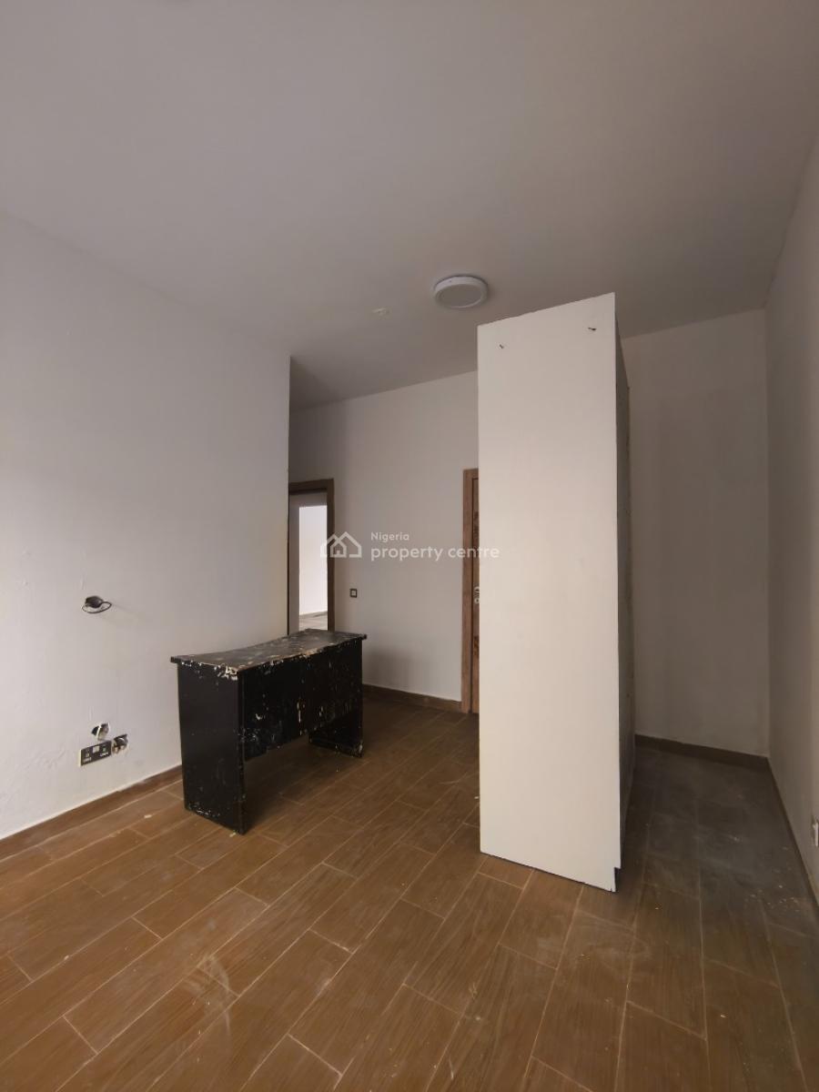 Well Maintained 2 Bedroom Apartment, Idado, Agungi, Lekki, Lagos, Flat / Apartment for Rent