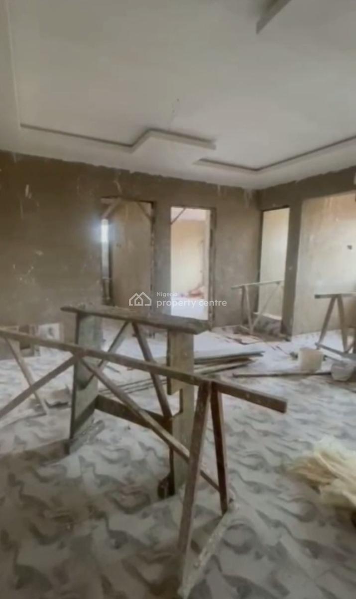 Lease: Newly Built, Spacious Standard 2 Bedroom Apartment for 17 Years, Pedro, Shomolu, Lagos, Flat / Apartment for Sale