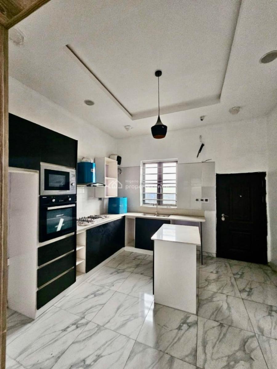 Distress Deal! Exquisite 5 Bedroom Fully Detached Duplex, Chevron, Lekki, Lagos, Detached Duplex for Sale