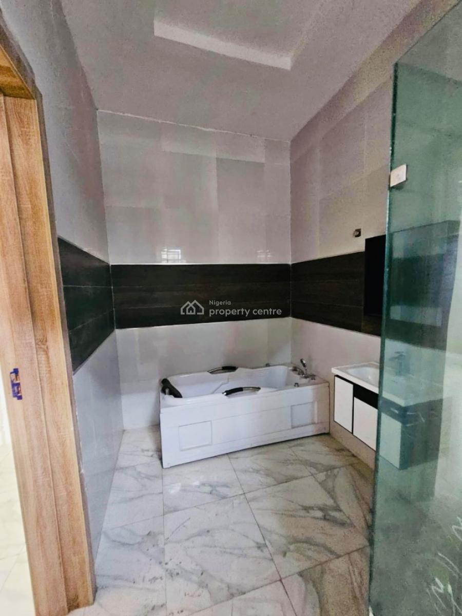 Distress Deal! Exquisite 5 Bedroom Fully Detached Duplex, Chevron, Lekki, Lagos, Detached Duplex for Sale