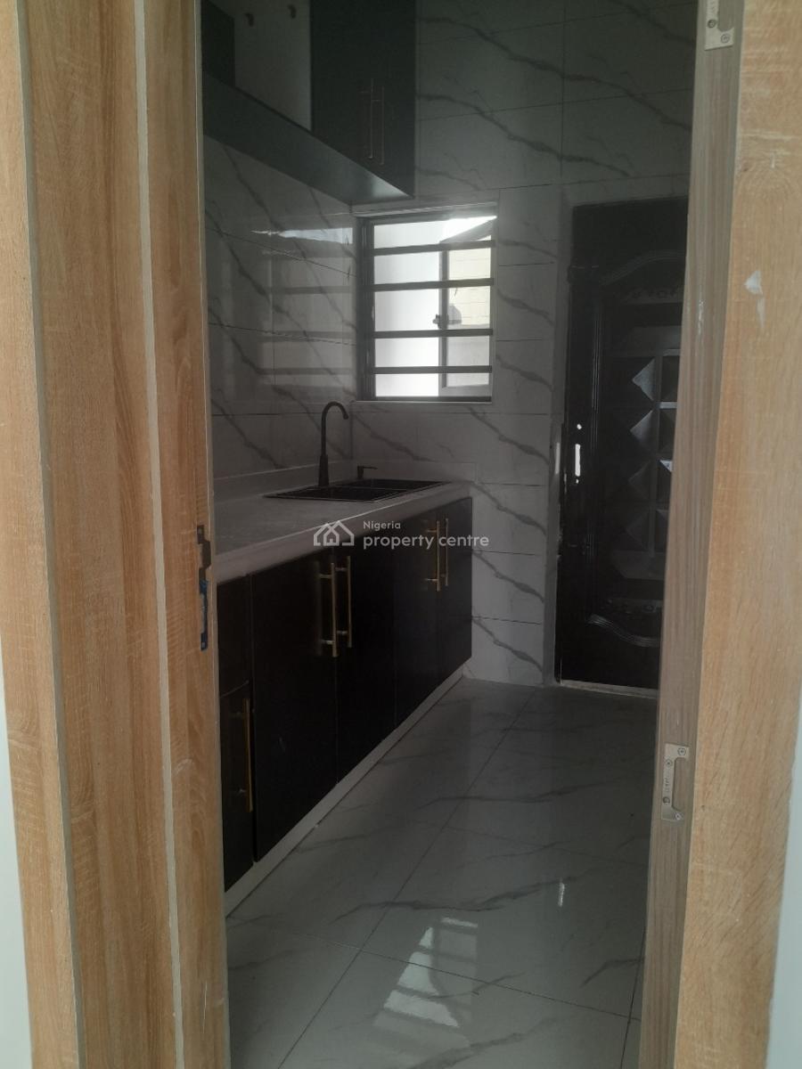 Well Maintained Mini Flat Apartment in a Secured Estate, Ogidan, Sangotedo, Ajah, Lagos, Flat / Apartment for Rent