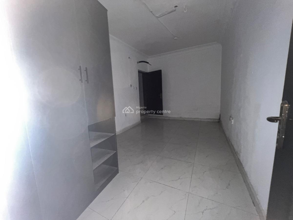 2bedroom Flat, Admiralty Way, Lekki Phase 1, Lekki, Lagos, Flat / Apartment for Rent