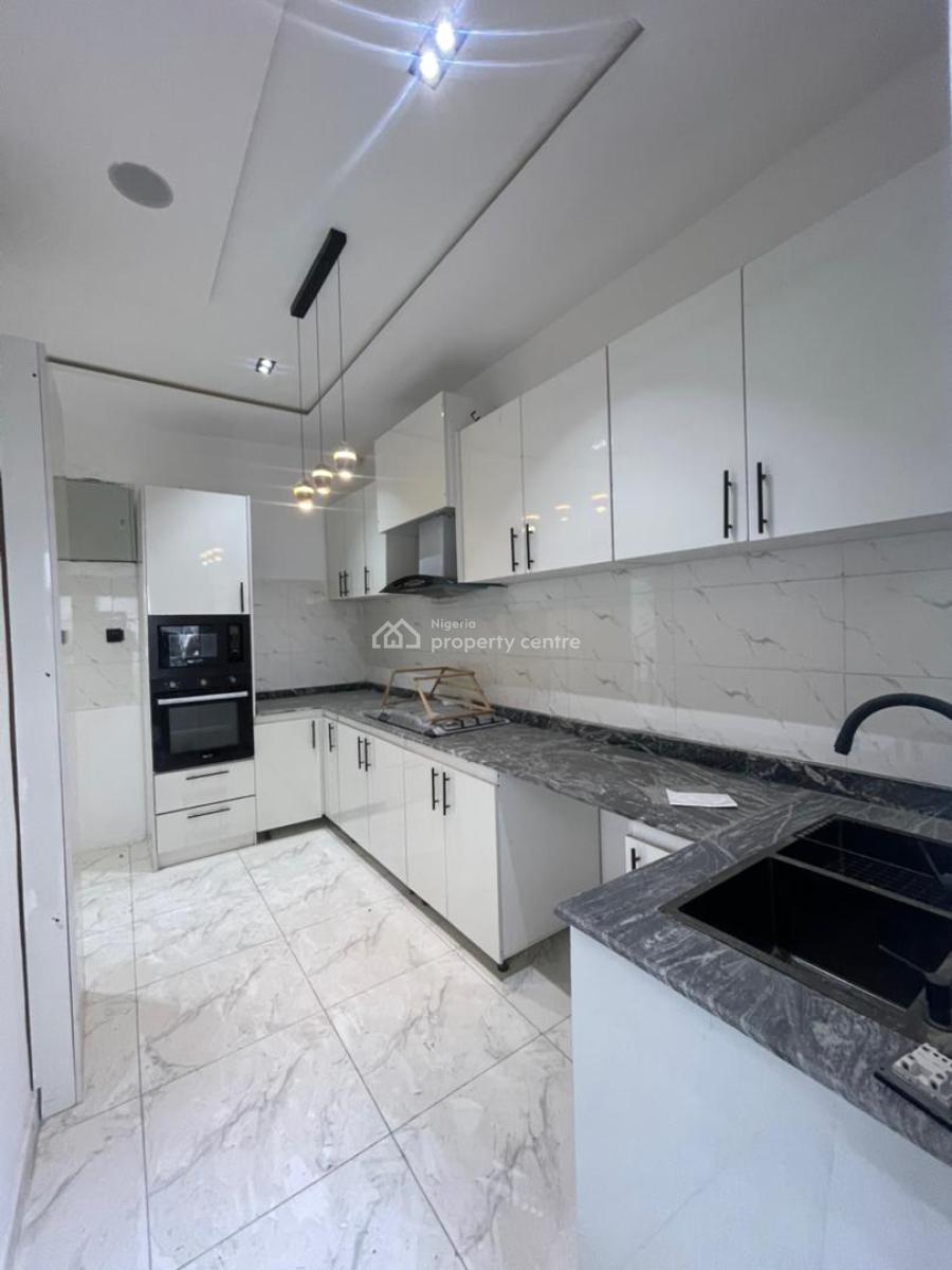 Exquisite and Spacious 4 Bedroom Terrace Duplex, Ologolo, Lekki, Lagos, Terraced Duplex for Sale