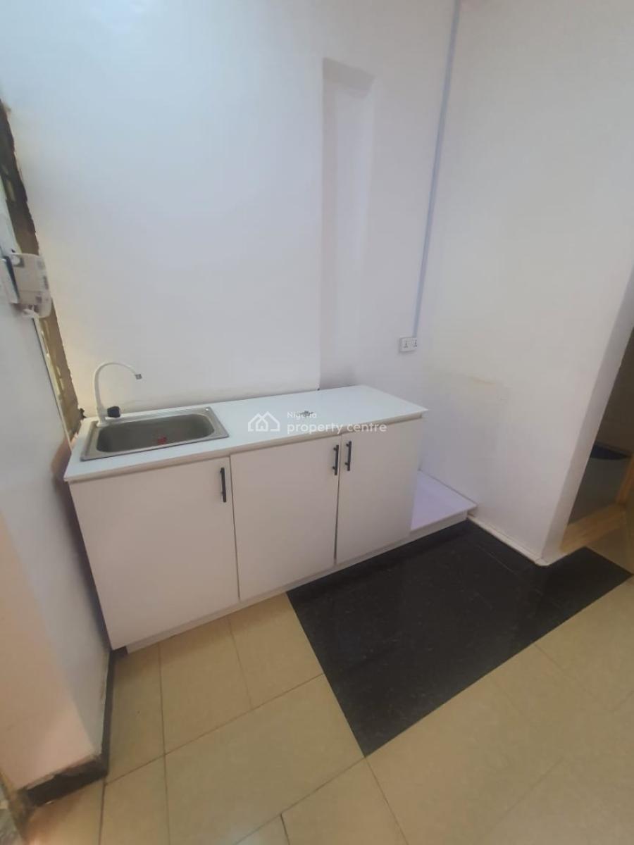 Massive 1 Bedroom and Mini Flat in a Safe and Secured Estate, Chevron, Lekki, Lekki, Lagos, Mini Flat (room and Parlour) for Rent