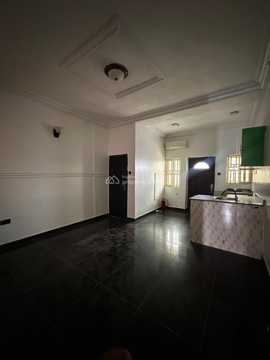 Spacious 1 Bedroom Standard Apartment with Open Plan Kitchen, Bakare Estate, Agungi, Lekki, Lagos, Mini Flat (room and Parlour) for Rent