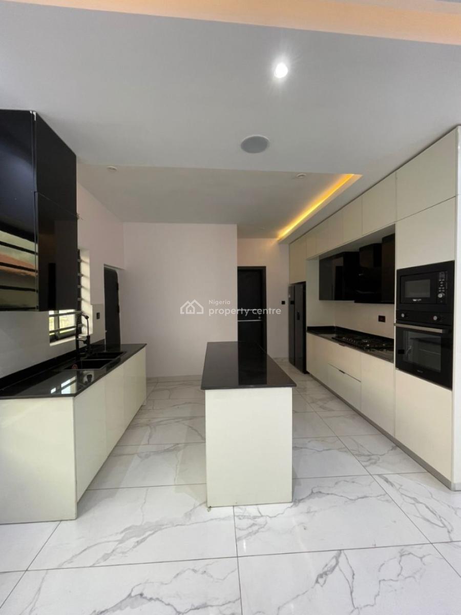 Sharp Newly Built 2 Bedroom Apartment with Bq, Lekki Phase 1, Lekki, Lagos, Flat / Apartment for Sale