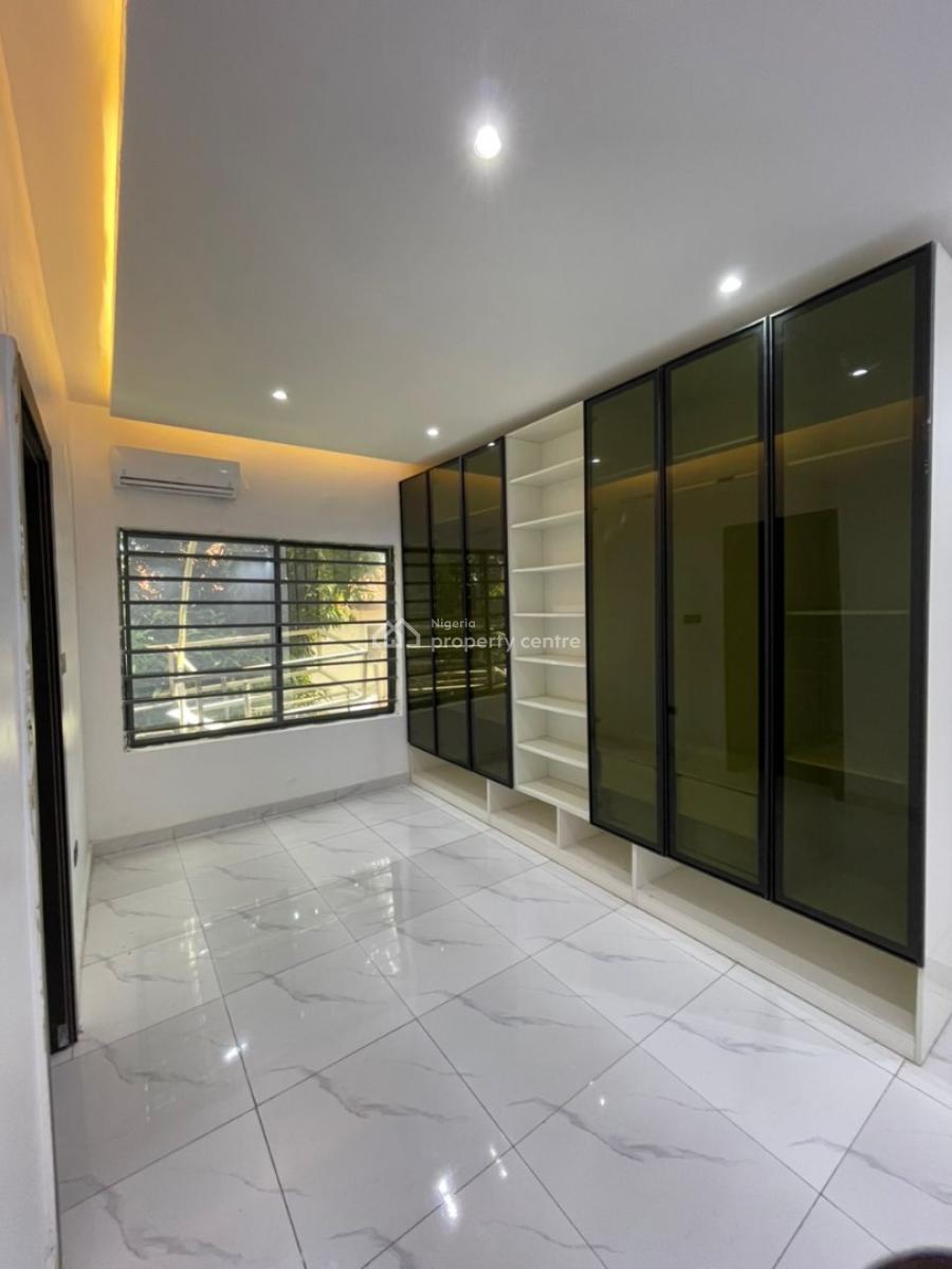 Sharp Newly Built 2 Bedroom Apartment with Bq, Lekki Phase 1, Lekki, Lagos, Flat / Apartment for Sale