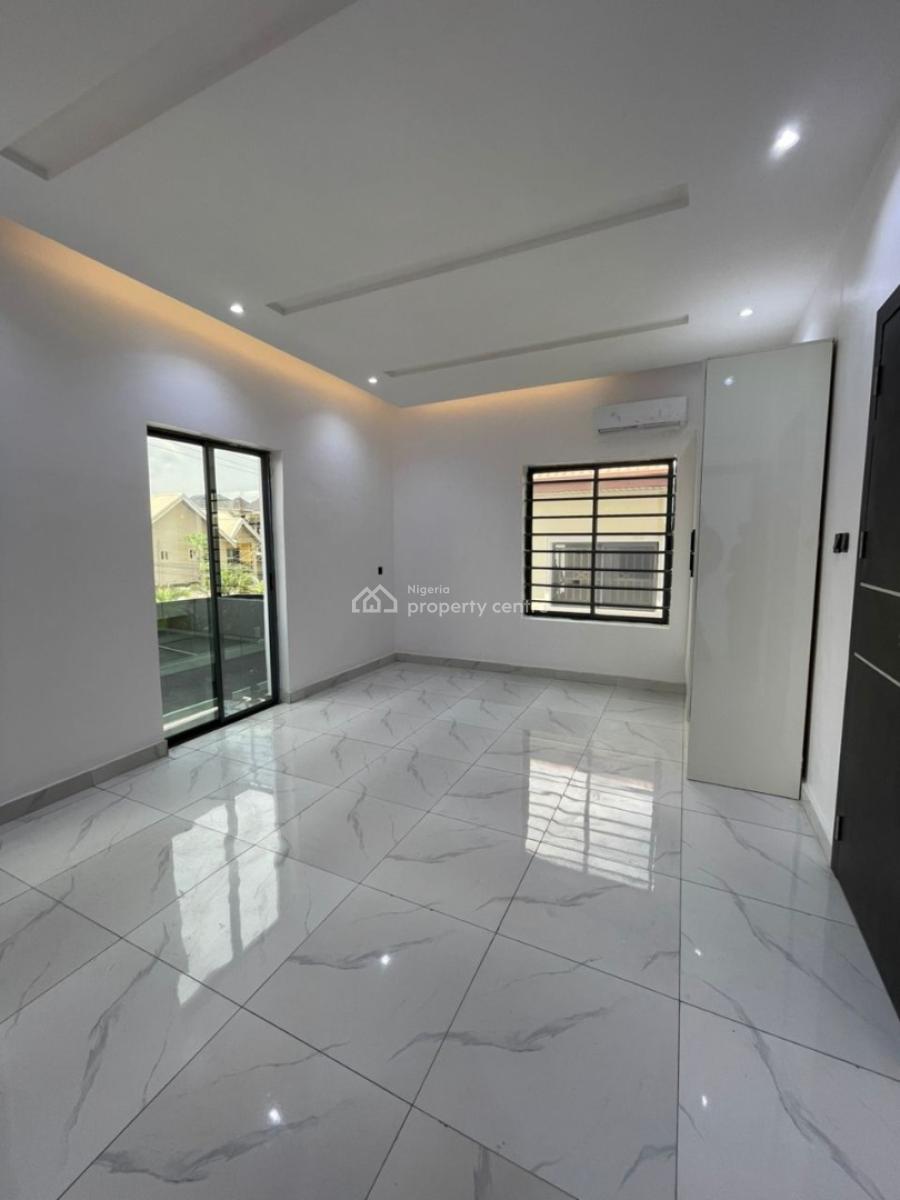 Sharp Newly Built 2 Bedroom Apartment with Bq, Lekki Phase 1, Lekki, Lagos, Flat / Apartment for Sale