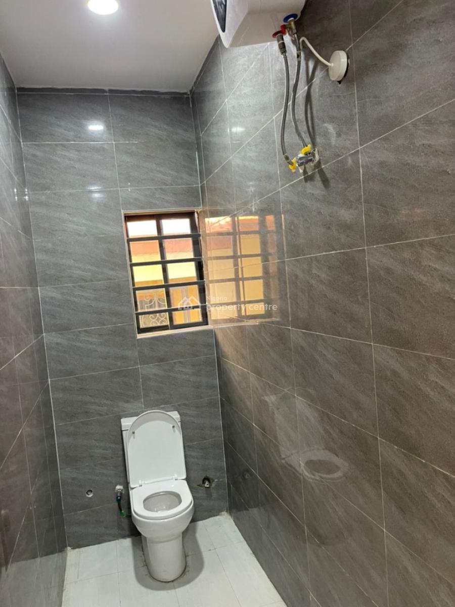 Sharp Newly Built 2 Bedroom Apartment with Bq, Lekki Phase 1, Lekki, Lagos, Flat / Apartment for Sale