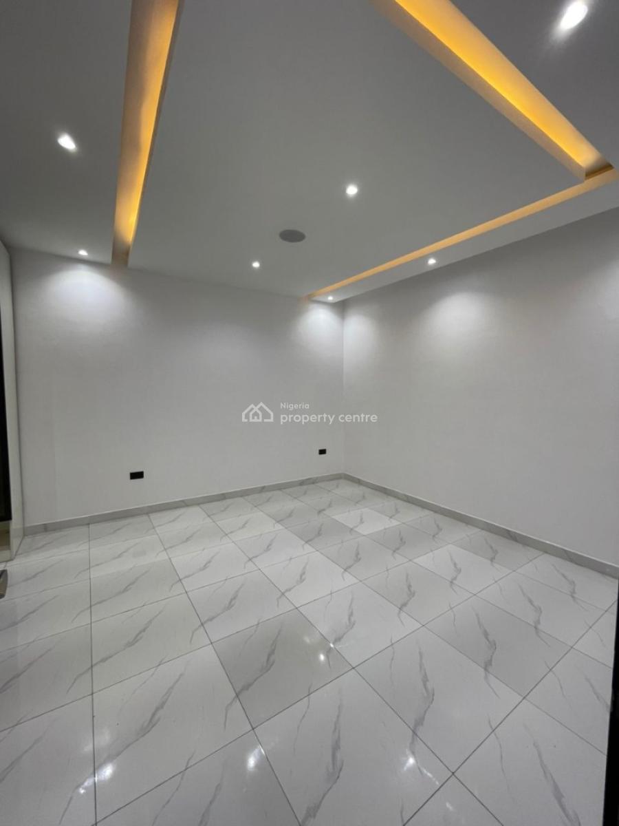 Sharp Newly Built 2 Bedroom Apartment with Bq, Lekki Phase 1, Lekki, Lagos, Flat / Apartment for Sale