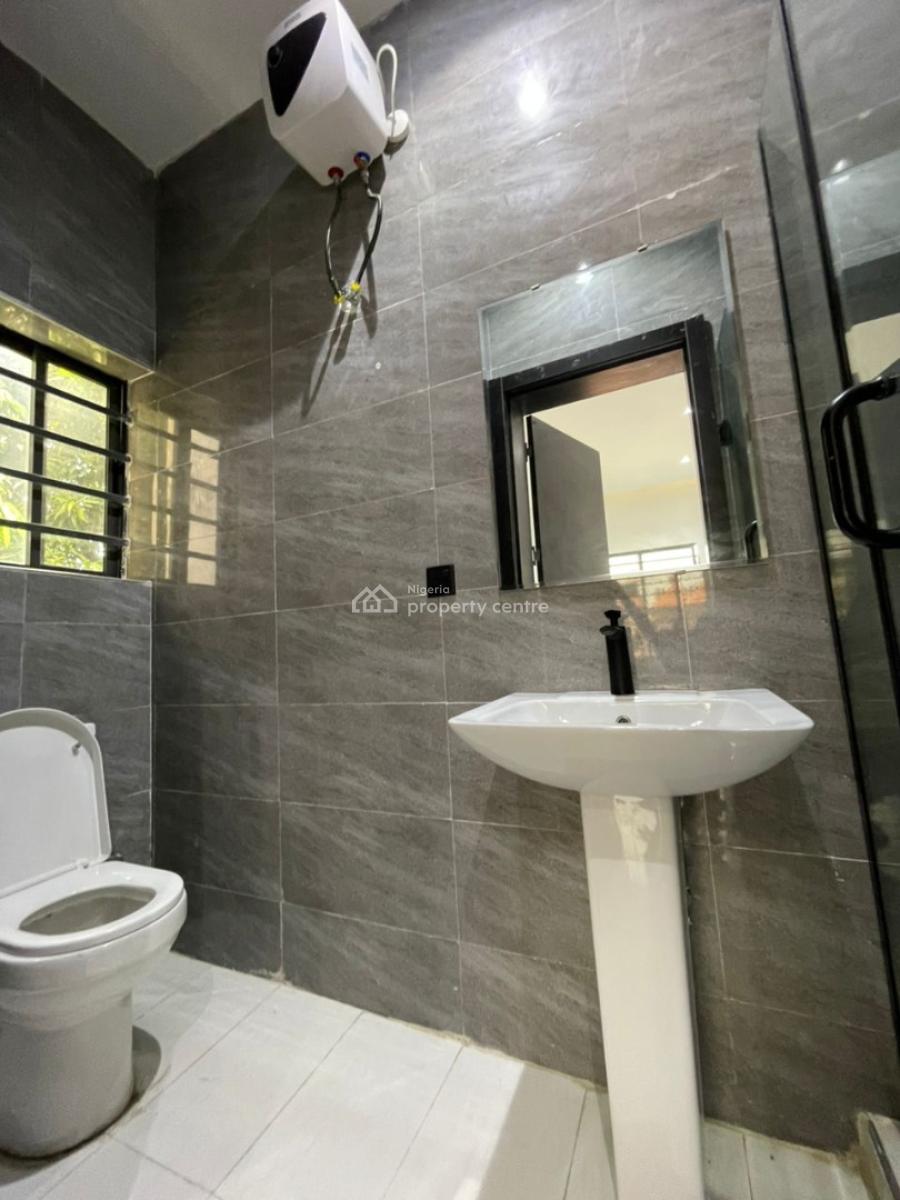 Sharp Newly Built 2 Bedroom Apartment with Bq, Lekki Phase 1, Lekki, Lagos, Flat / Apartment for Sale