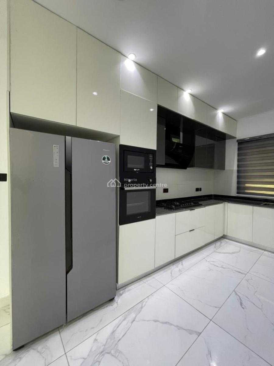 Sharp Newly Built 2 Bedroom Apartment with Bq, Lekki Phase 1, Lekki, Lagos, Flat / Apartment for Sale