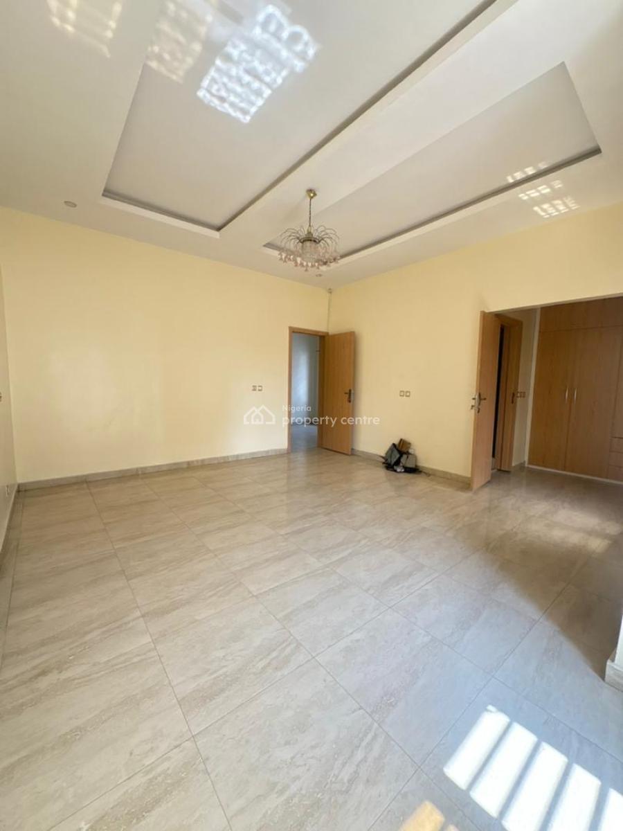 Luxury 1 Semi Master Bedroom in a Secured Estate, Royal Pine Estate, Orchid Road, Lekki, Lagos, Self Contain (single Rooms) for Rent