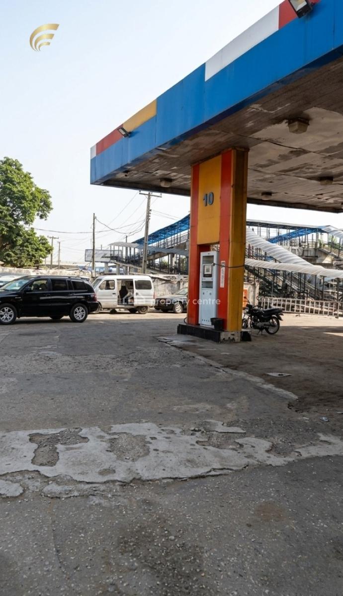 Prime Licensed Filling Station, Lagos-abeokuta Expressway, Dopemu, Agege, Lagos, Filling Station for Sale