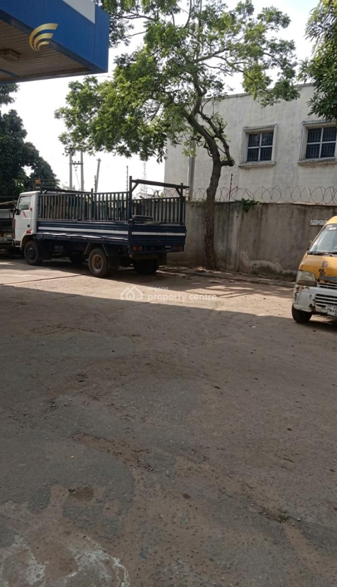 Prime Licensed Filling Station, Lagos-abeokuta Expressway, Dopemu, Agege, Lagos, Filling Station for Sale