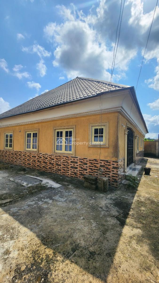 Standard and Spacious Four (4) Bedroom Detached Bungalow, Ifa, Off Oron Road, Uyo, Akwa Ibom, Detached Bungalow for Sale