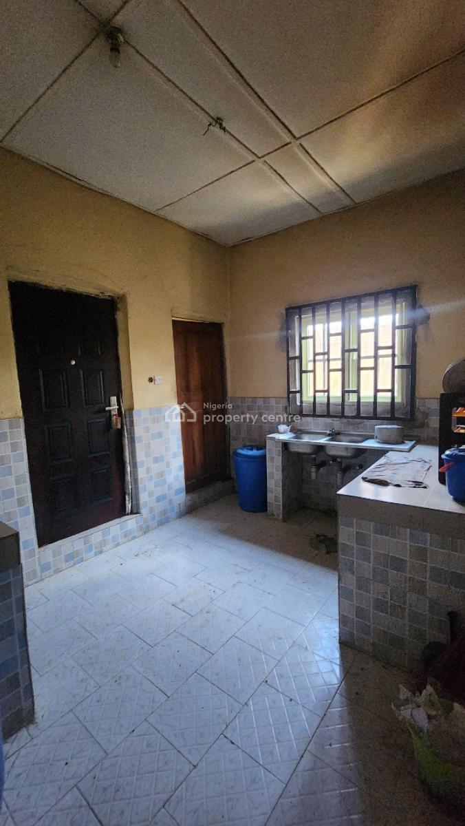 Standard and Spacious Four (4) Bedroom Detached Bungalow, Ifa, Off Oron Road, Uyo, Akwa Ibom, Detached Bungalow for Sale