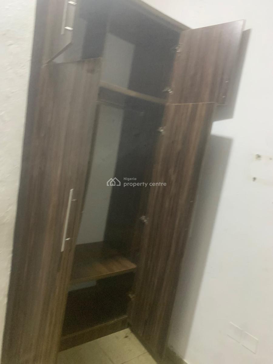 Room Bq, Osapa London, Lekki Phase 1, Lekki, Lagos, Flat / Apartment for Rent