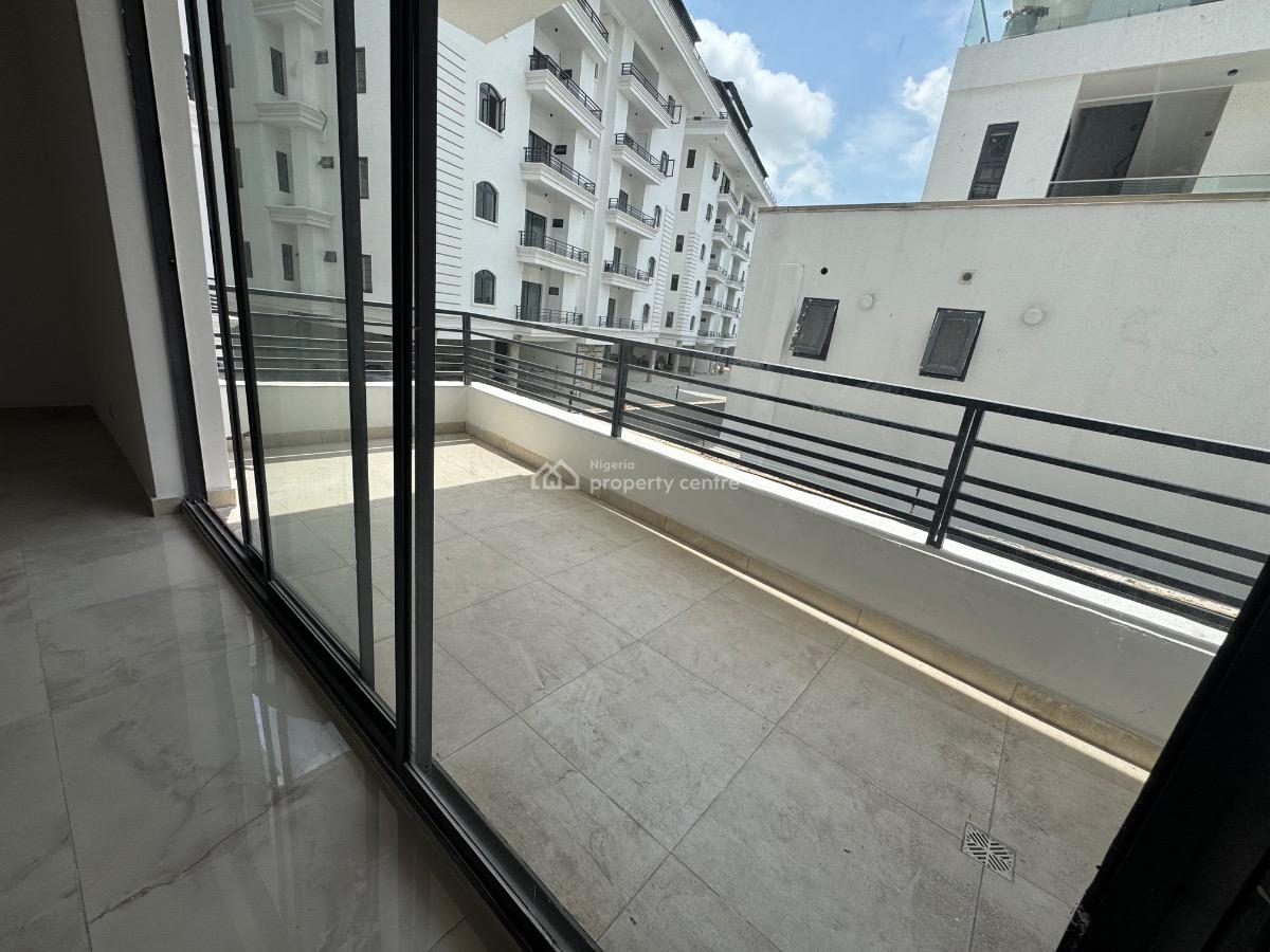 an Exclusive Deluxe 2 Bedroom Flat with Bq, Lekki Phase 1, Lekki, Lagos, Flat / Apartment for Rent