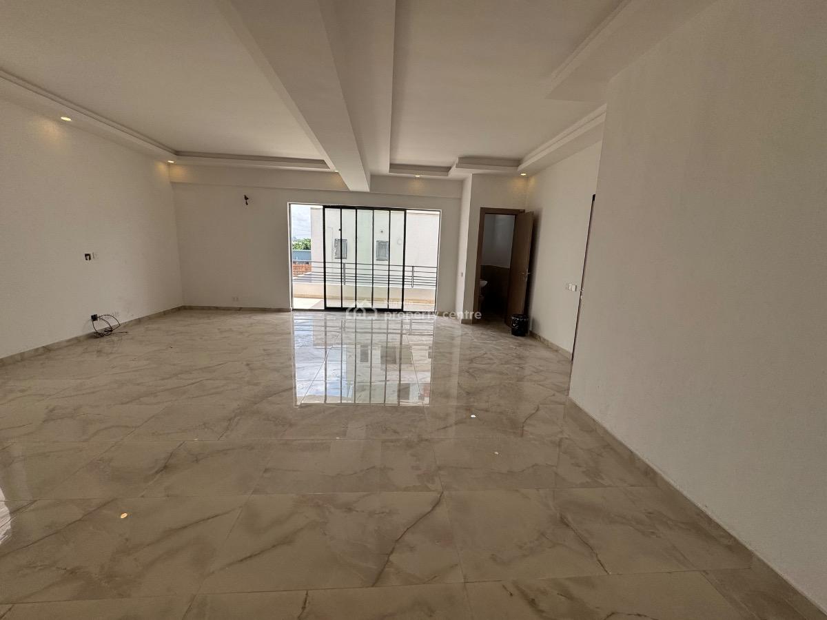 an Exclusive Deluxe 2 Bedroom Flat with Bq, Lekki Phase 1, Lekki, Lagos, Flat / Apartment for Rent