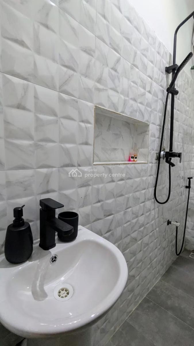 Ltle Afrca Eritrea 2 Bedroom Apartment, Rehoboth Street, Majesty Estate, Port Harcourt, Rivers, Flat / Apartment Short Let