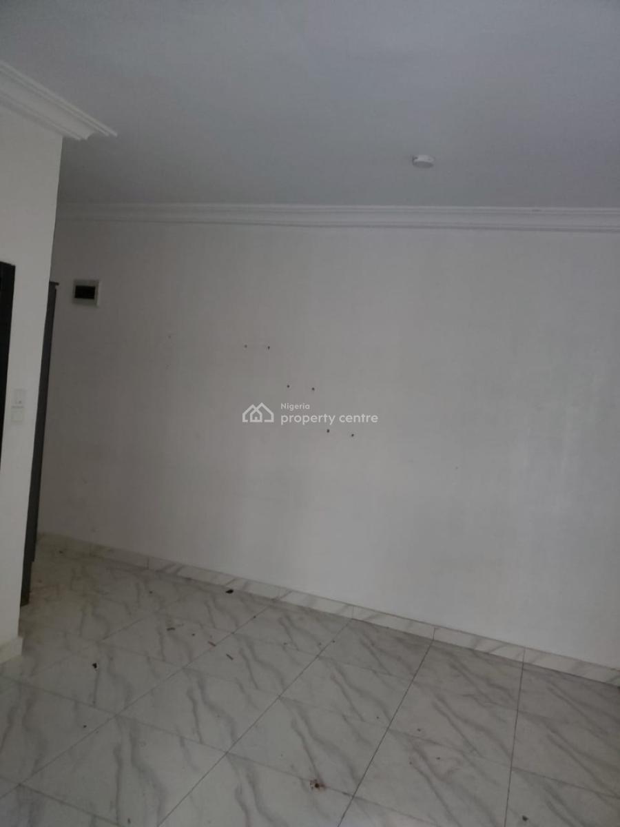 Self Contained, Maroko Ilaje Ajah, Ilaje, Ajah, Lagos, Self Contain (single Rooms) for Rent