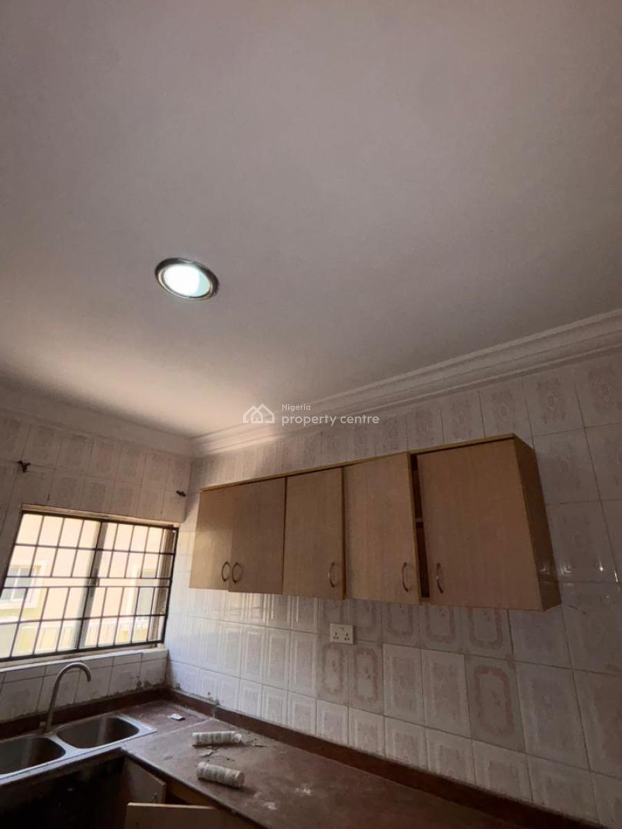 a Very Good Spacious 3-bedroom Semi-detached Bungalow, Sunny Vale Estate, Lokogoma District Abuja., Lokogoma District, Abuja, Semi-detached Bungalow for Rent