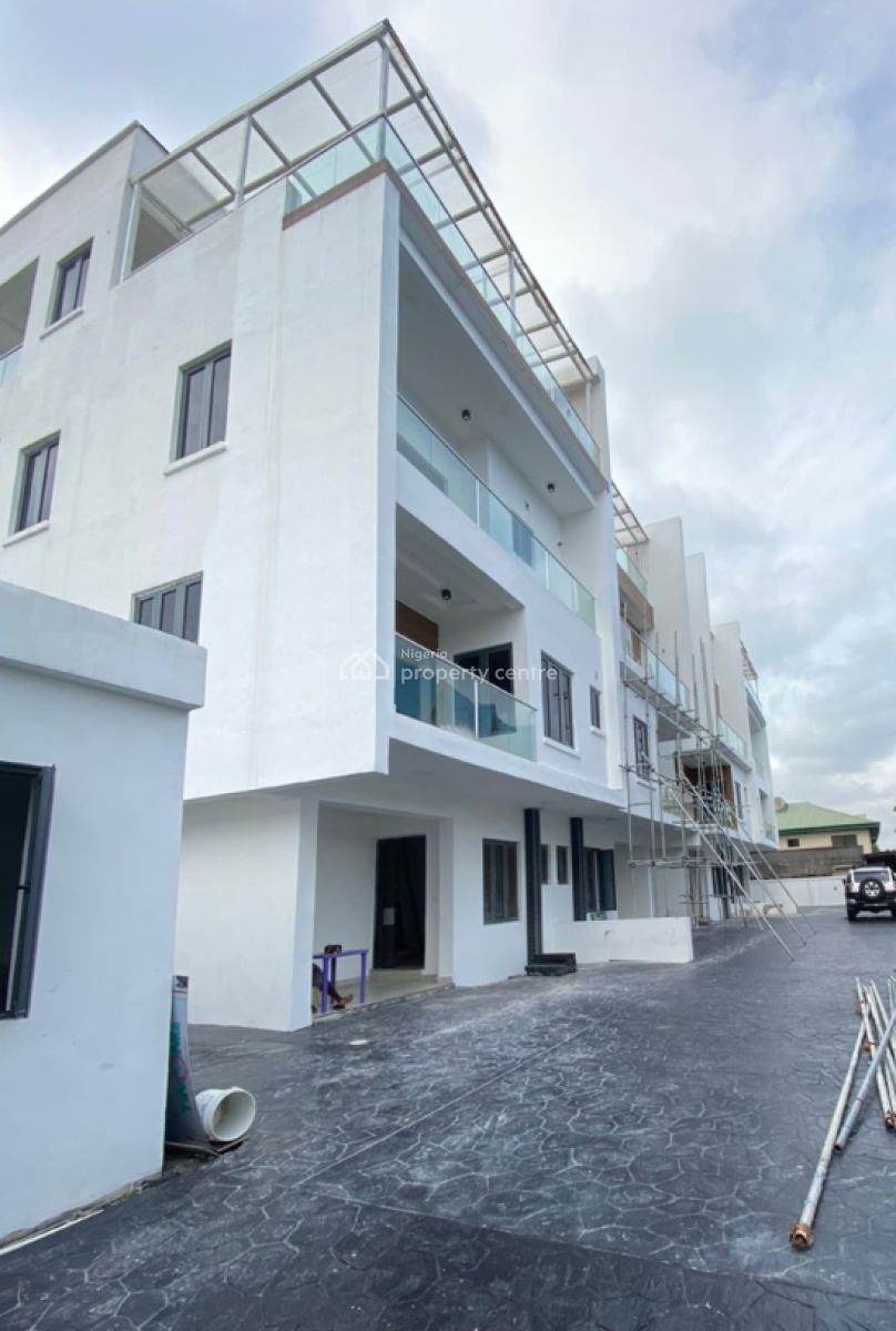 Exquisite 4bedrooms Terrace Duplex House, Off Admiralty, Lekki Phase 1, Lekki, Lagos, Terraced Duplex for Sale