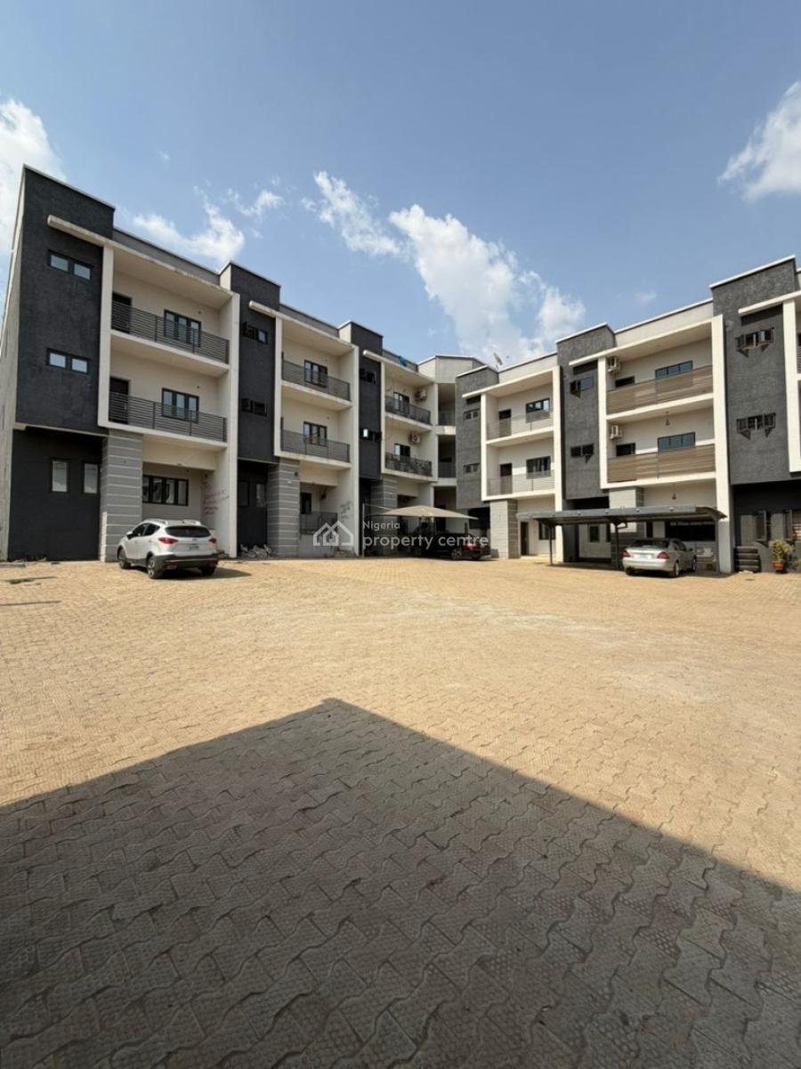 4 Beds Apartments Middle Floor Tarred Roads, By Julius Berger, Life Camp, Abuja, Flat / Apartment for Sale