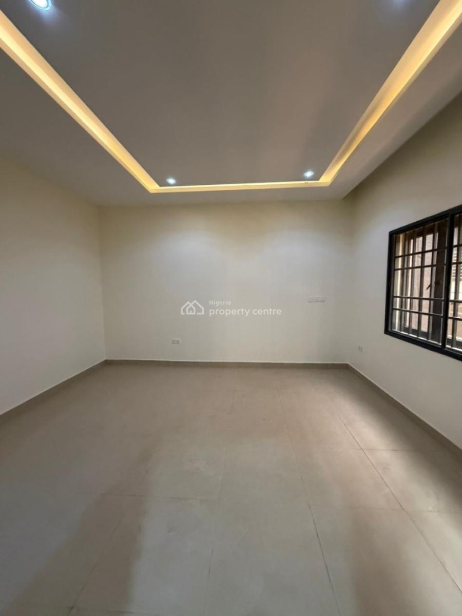 4 Beds Apartments Middle Floor Tarred Roads, By Julius Berger, Life Camp, Abuja, Flat / Apartment for Sale