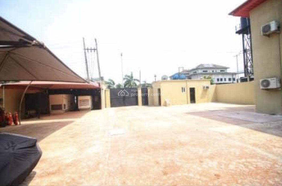 2,354sqm with a Demolishable Structure, Off Admiralty, Lekki Phase 1, Lekki, Lagos, Block of Flats for Sale