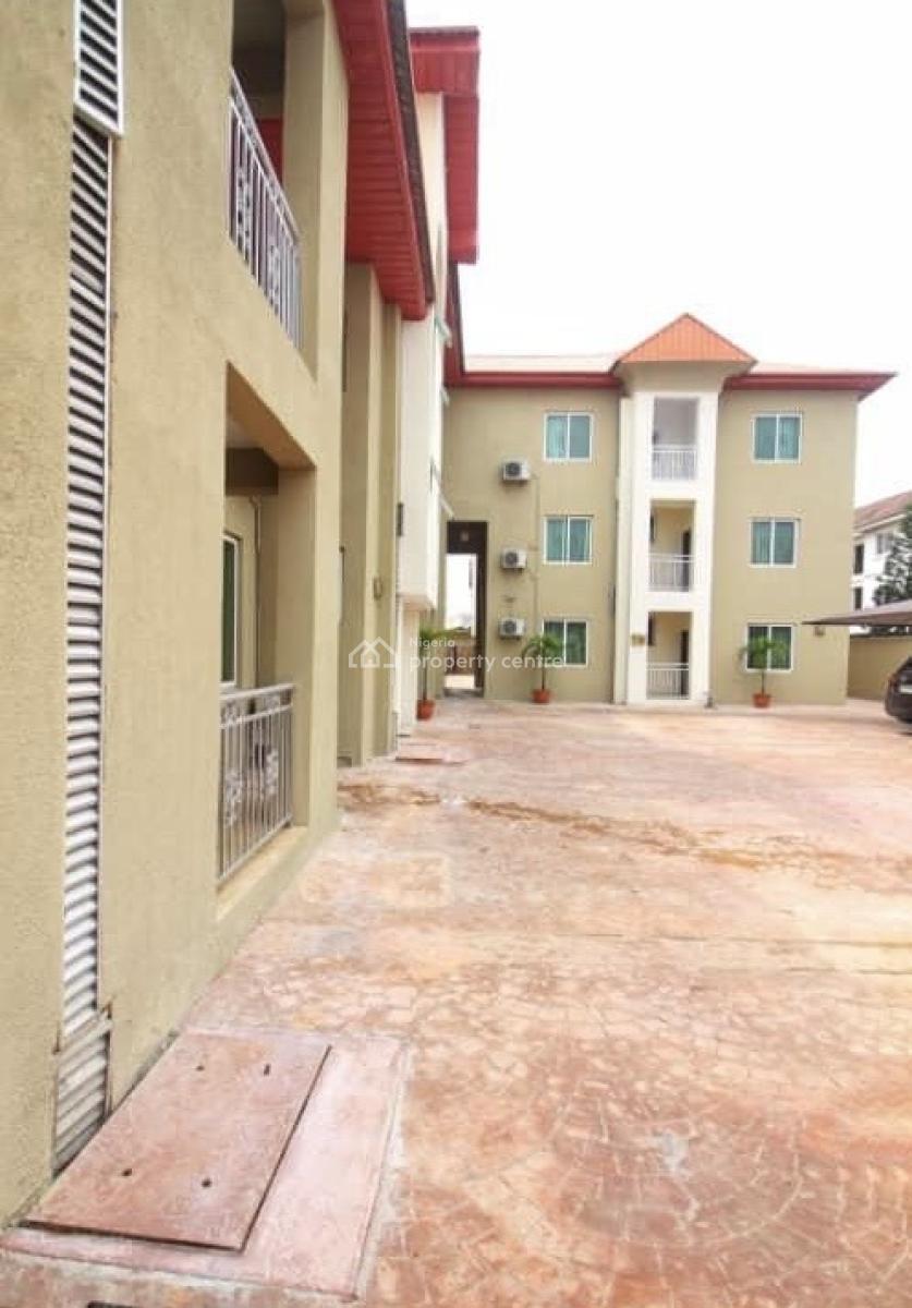 2,354sqm with a Demolishable Structure, Off Admiralty, Lekki Phase 1, Lekki, Lagos, Block of Flats for Sale