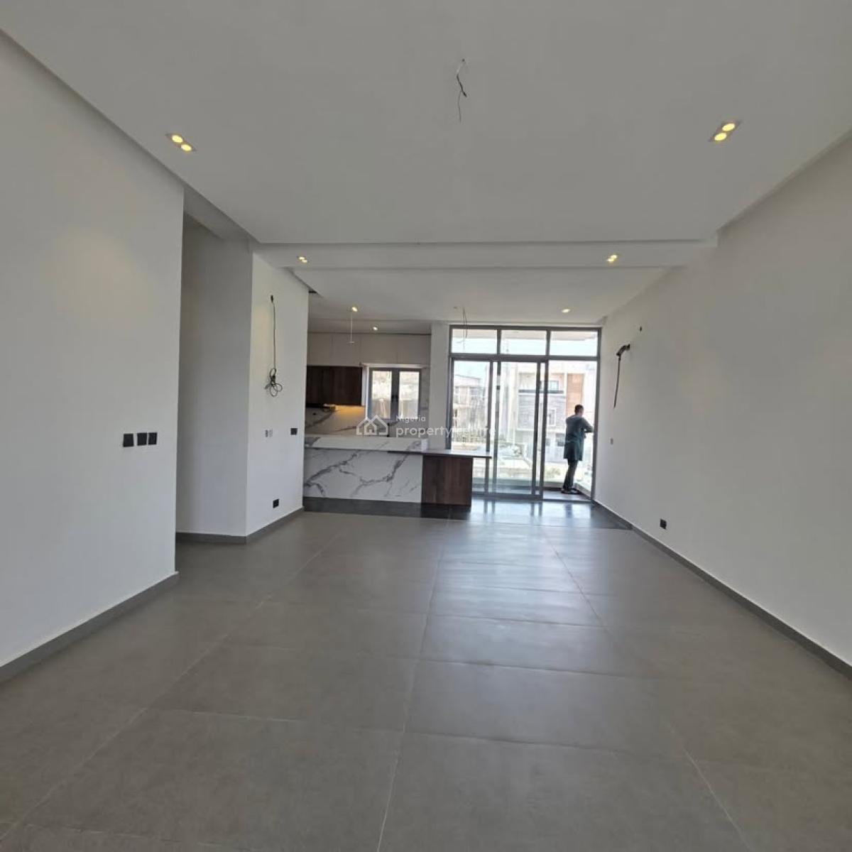 4 Bedroom Terrace Duplex with Bq Self Compound, Lekki Phase1 Free From Flood Area, Lekki Phase 1, Lekki, Lagos, Terraced Duplex for Sale